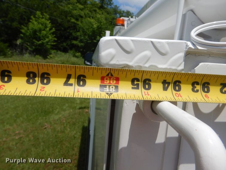 image for item HS9578 2017 Ford F550 Super Duty  bucket truck