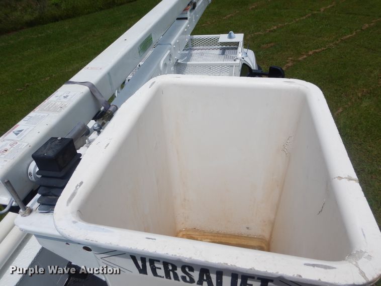 image for item HS9578 2017 Ford F550 Super Duty  bucket truck