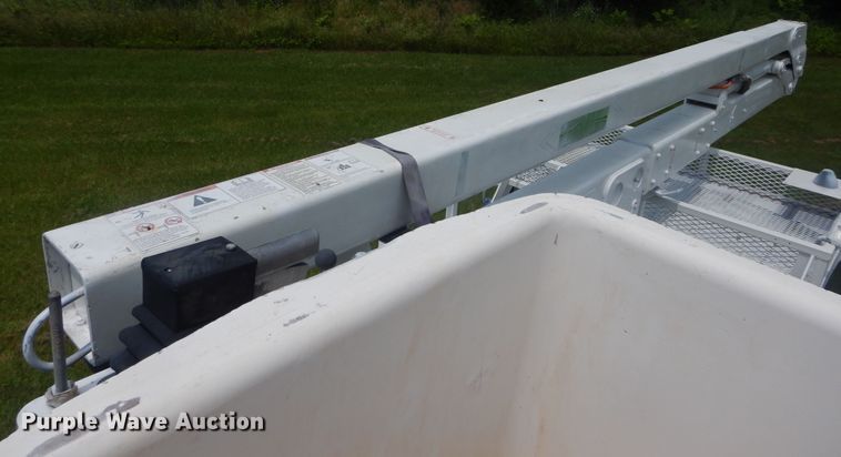 image for item HS9578 2017 Ford F550 Super Duty  bucket truck