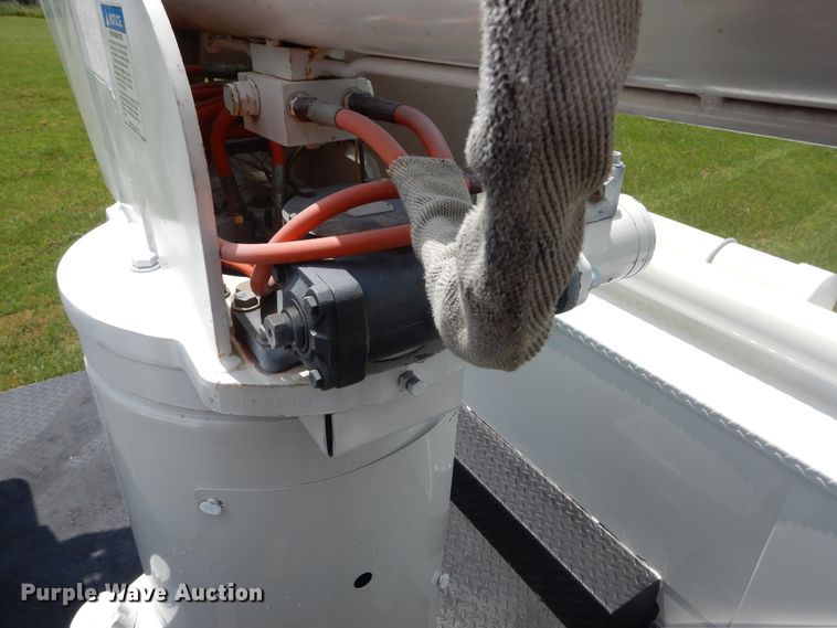 image for item HS9578 2017 Ford F550 Super Duty  bucket truck