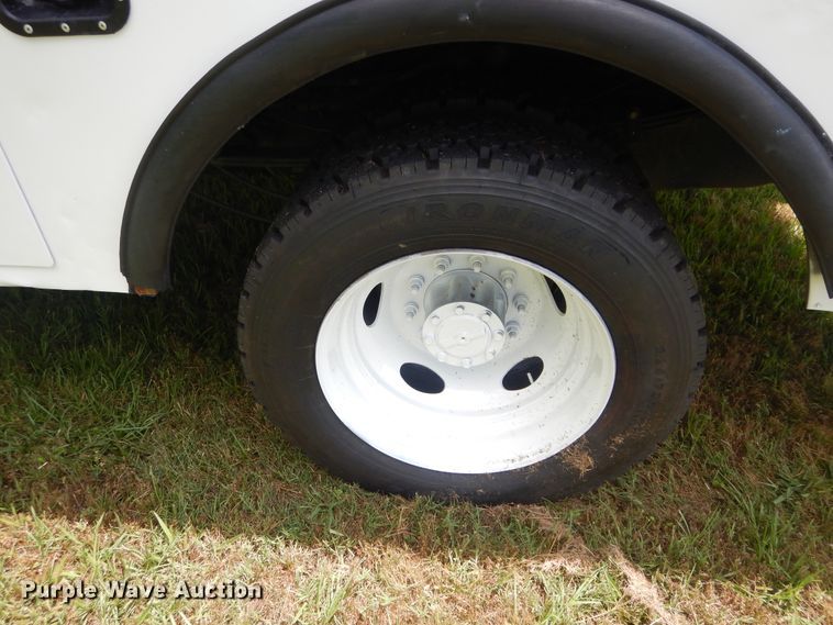 image for item HS9578 2017 Ford F550 Super Duty  bucket truck