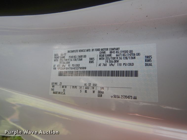 image for item HS9578 2017 Ford F550 Super Duty  bucket truck