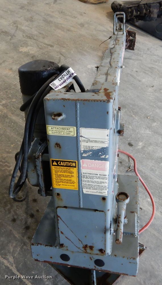 image for item HT9243 Venturo ET6KM truck crane