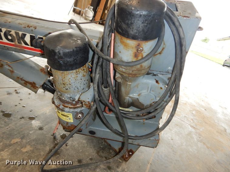 image for item HT9243 Venturo ET6KM truck crane