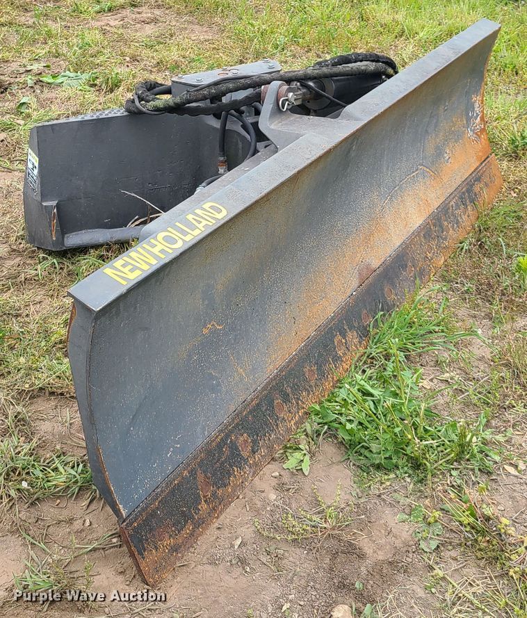 Grouser skid steer dozer blade in Richmond, MO Item K5875 sold