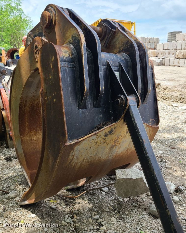 image for item K5907 2013 LaBounty HDR50 excavator grapple
