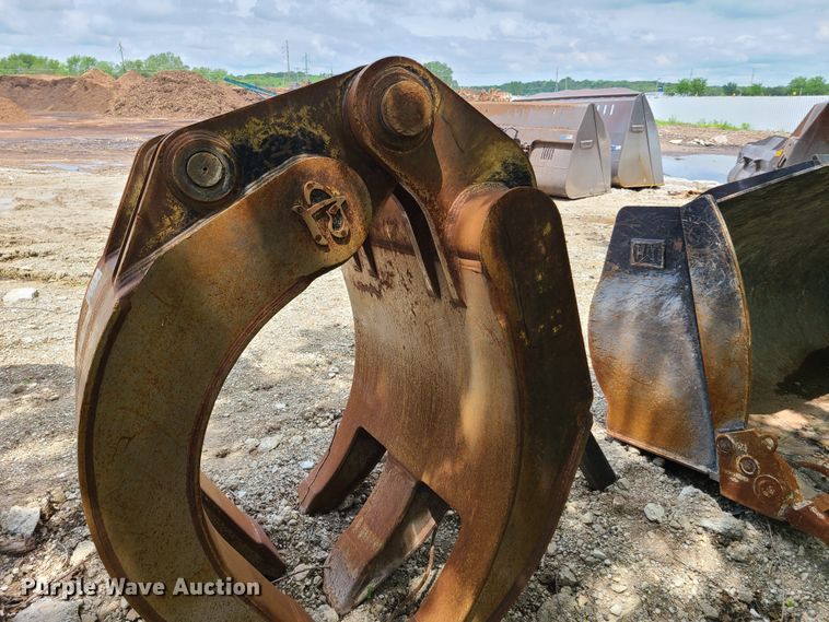 image for item K5907 2013 LaBounty HDR50 excavator grapple