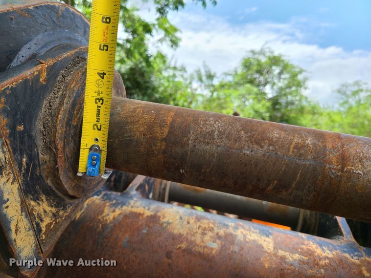 image for item K5907 2013 LaBounty HDR50 excavator grapple