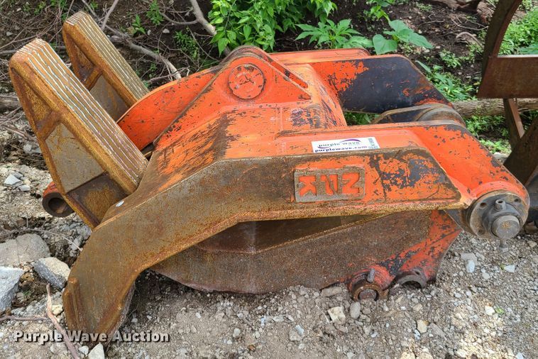 image for item K5908 NPK excavator grapple