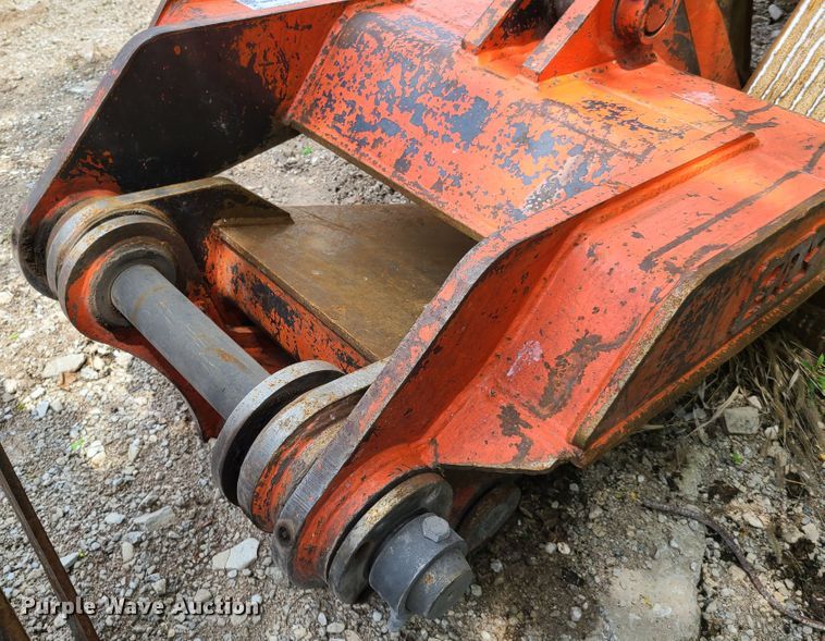 image for item K5908 NPK excavator grapple