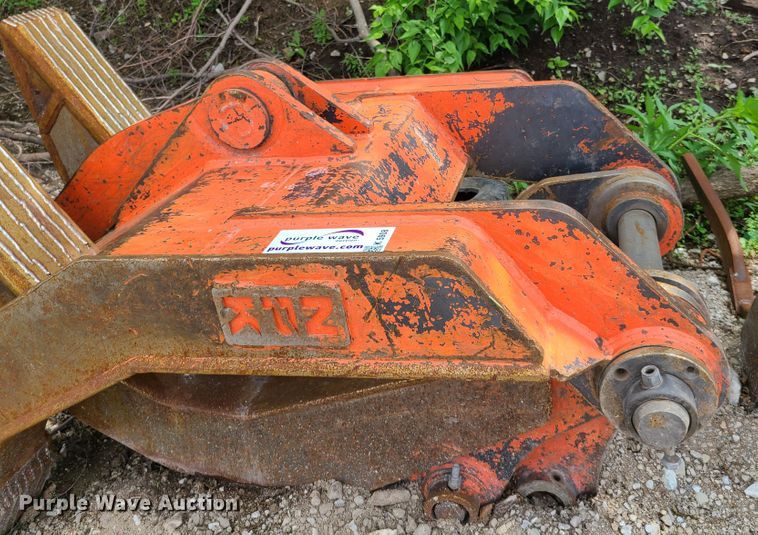 image for item K5908 NPK excavator grapple