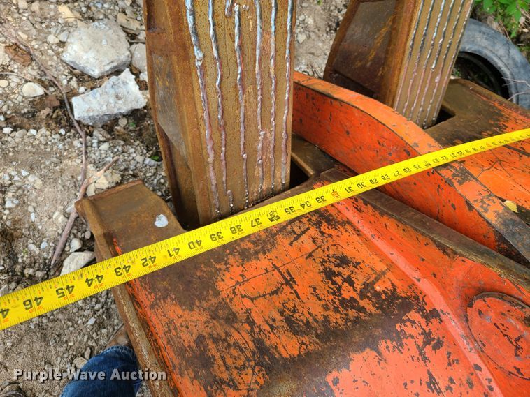 image for item K5908 NPK excavator grapple