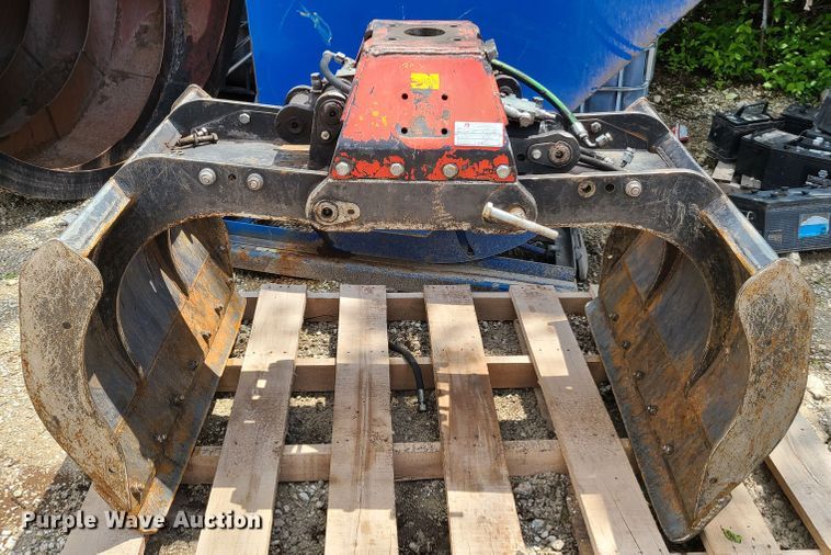 image for item K5909 Baker BDV100/421 crane grapple