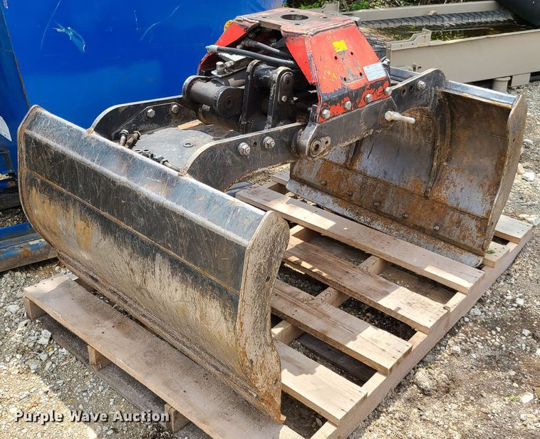 image for item K5909 Baker BDV100/421 crane grapple