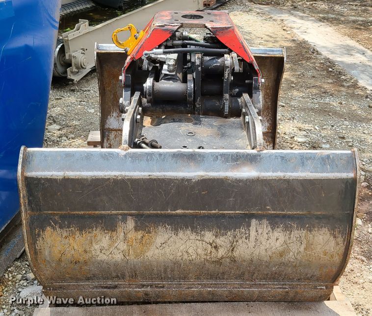 image for item K5909 Baker BDV100/421 crane grapple