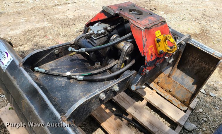 image for item K5909 Baker BDV100/421 crane grapple