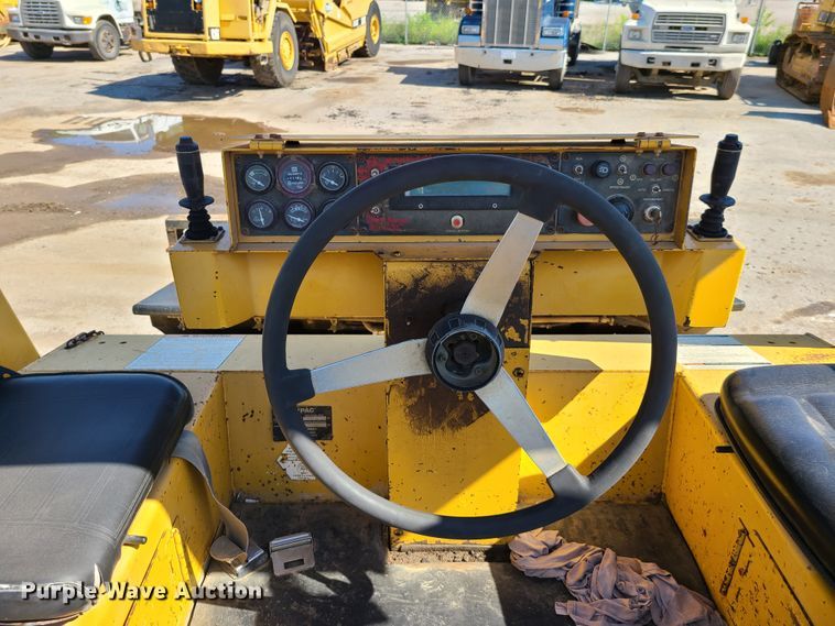 image for item K5917 Hypac C778B  double drum roller compactor