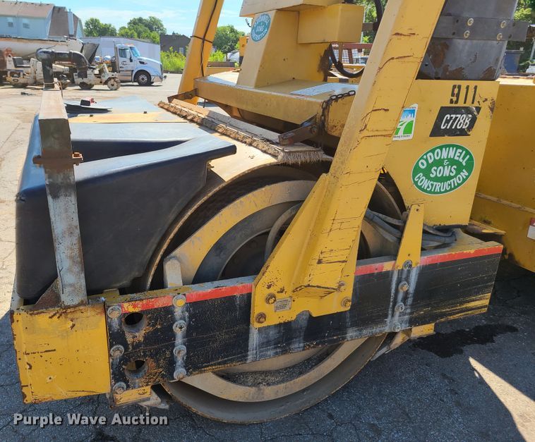 image for item K5917 Hypac C778B  double drum roller compactor