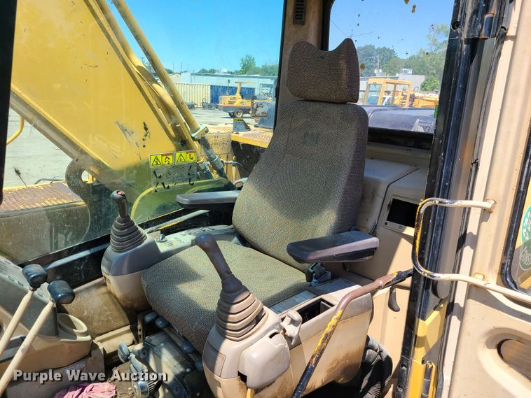 image for item K5935 1996 Caterpillar 325BL  excavator