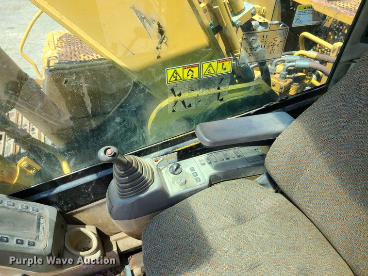 image for item K5935 1996 Caterpillar 325BL  excavator
