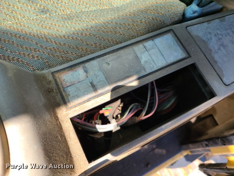 image for item K5935 1996 Caterpillar 325BL  excavator