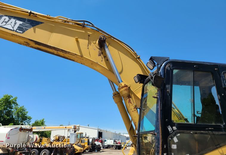 image for item K5935 1996 Caterpillar 325BL  excavator