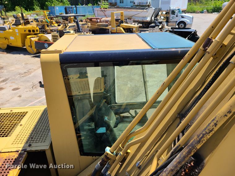 image for item K5935 1996 Caterpillar 325BL  excavator