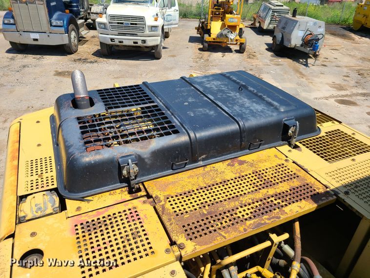 image for item K5935 1996 Caterpillar 325BL  excavator