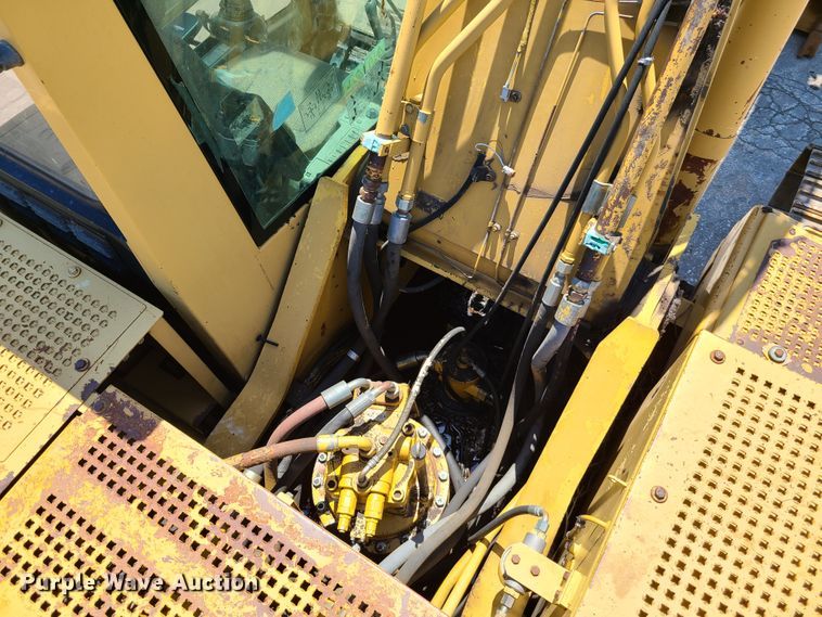 image for item K5935 1996 Caterpillar 325BL  excavator