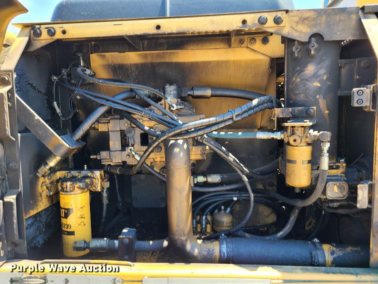 image for item K5935 1996 Caterpillar 325BL  excavator