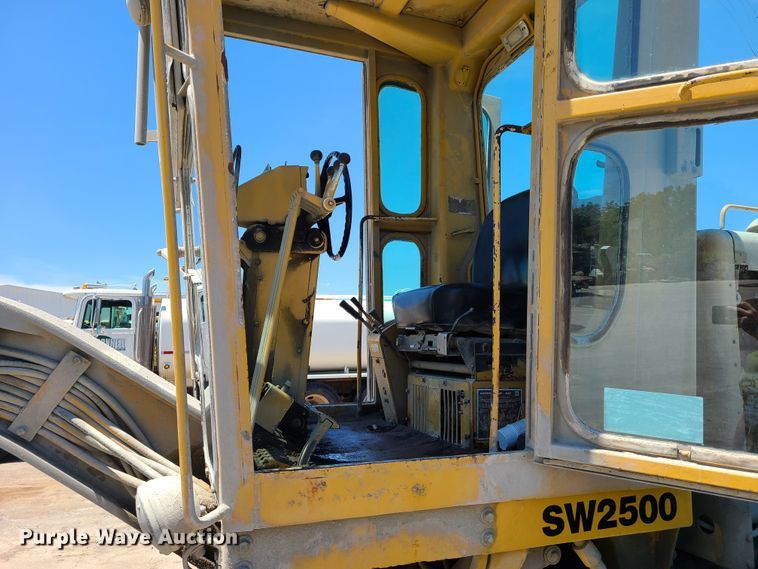 image for item K5941 1978 Caterpillar 140G  motor grader