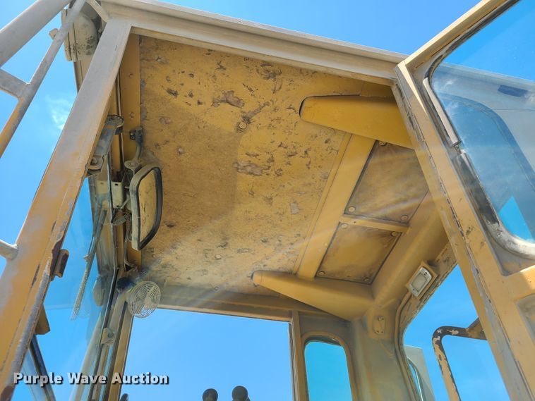 image for item K5941 1978 Caterpillar 140G  motor grader