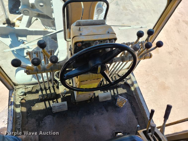 image for item K5941 1978 Caterpillar 140G  motor grader