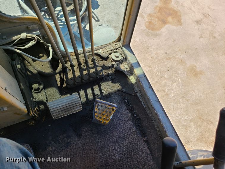 image for item K5941 1978 Caterpillar 140G  motor grader