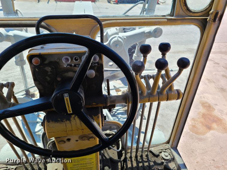 image for item K5941 1978 Caterpillar 140G  motor grader