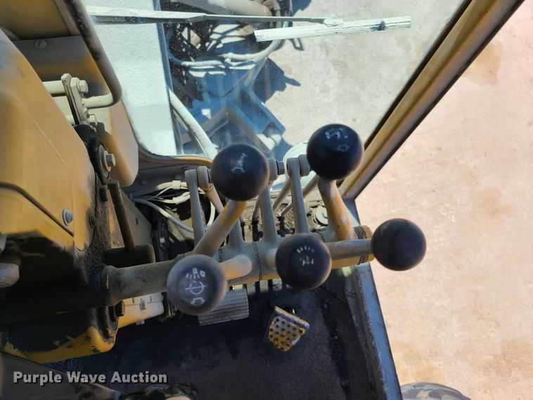 image for item K5941 1978 Caterpillar 140G  motor grader