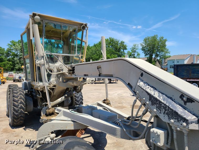 image for item K5941 1978 Caterpillar 140G  motor grader