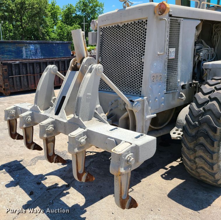 image for item K5941 1978 Caterpillar 140G  motor grader