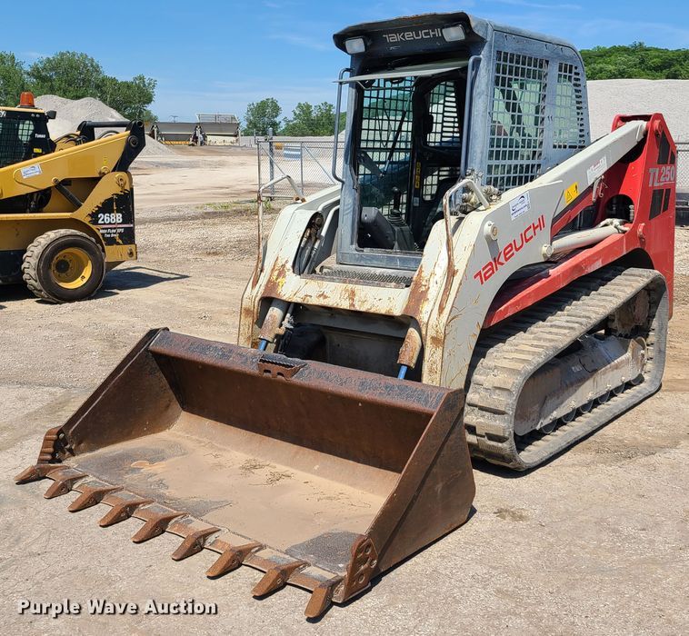 image for item K5949 2012 Takeuchi TL250  tracked skid steer loader