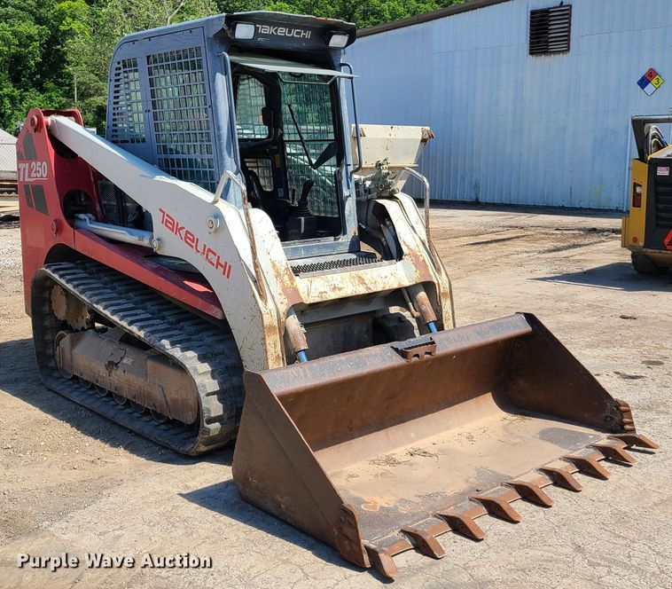 image for item K5949 2012 Takeuchi TL250  tracked skid steer loader