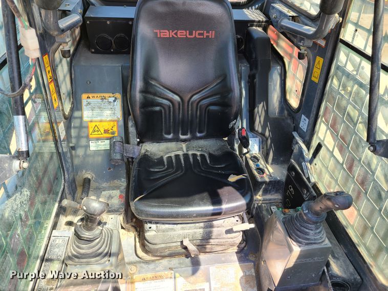 image for item K5949 2012 Takeuchi TL250  tracked skid steer loader