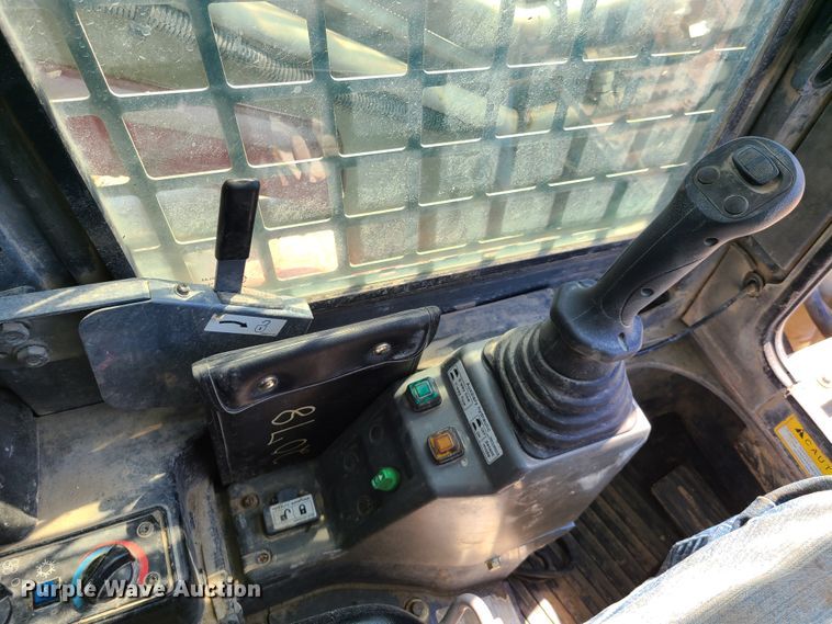 image for item K5949 2012 Takeuchi TL250  tracked skid steer loader