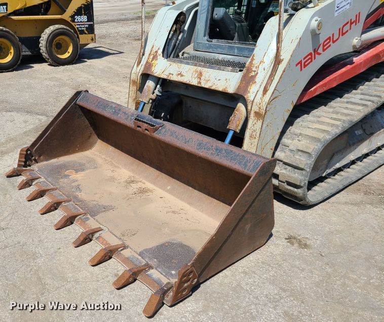 image for item K5949 2012 Takeuchi TL250  tracked skid steer loader