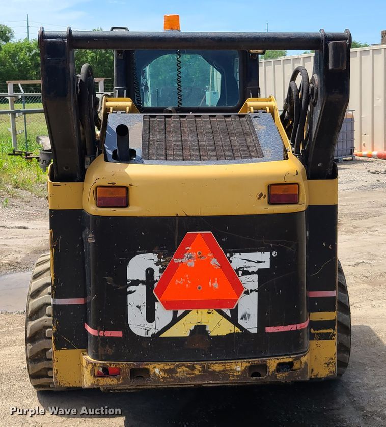 image for item K5951 2007 Caterpillar 268B  skid steer loader