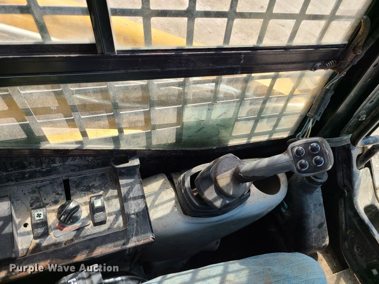 image for item K5951 2007 Caterpillar 268B  skid steer loader