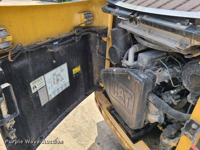 2007 Caterpillar 268B skid steer loader in Kansas City, KS | Item K5951
