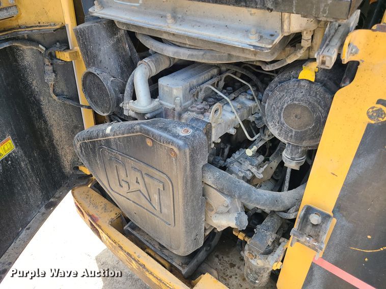 image for item K5951 2007 Caterpillar 268B  skid steer loader