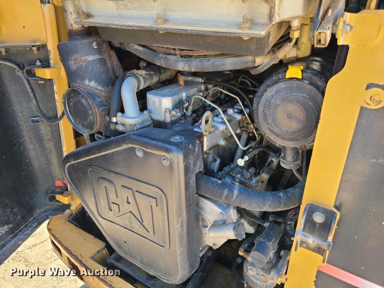 image for item K5952 2006 Caterpillar 268B  skid steer loader