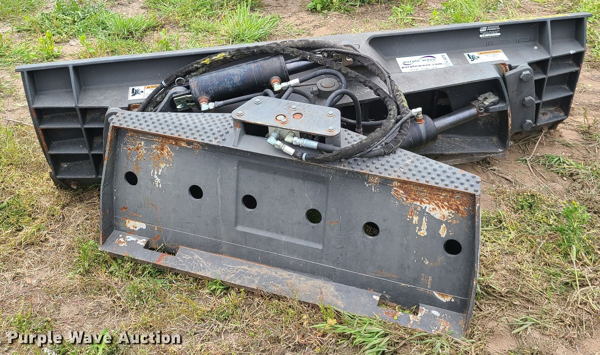 Grouser skid steer dozer blade in Richmond, MO Item K5875 sold