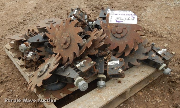 image for item DE5785 (12) Yetter row cleaners